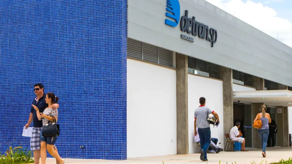 Atendimento no Detran para habilitação