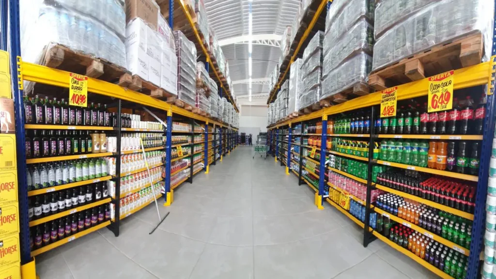 Loja de supermercado atacadista (atacarejo)